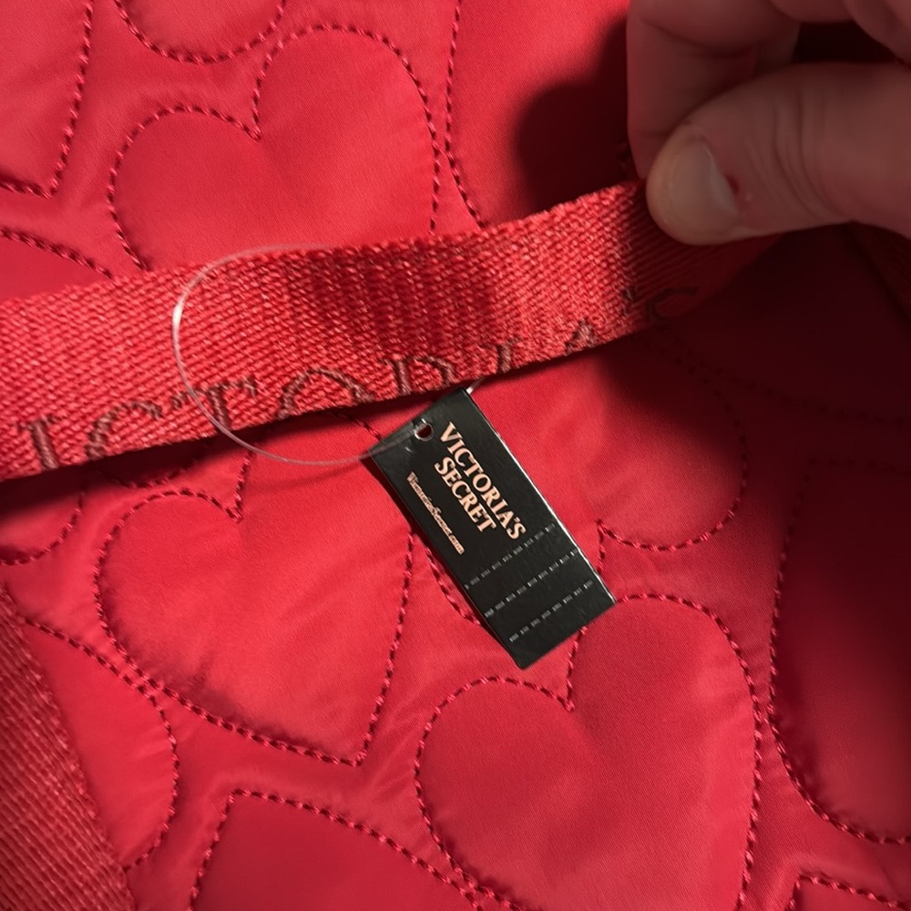 New with tags hearts 💕 Victoria Secert back - Picture 7 of 9